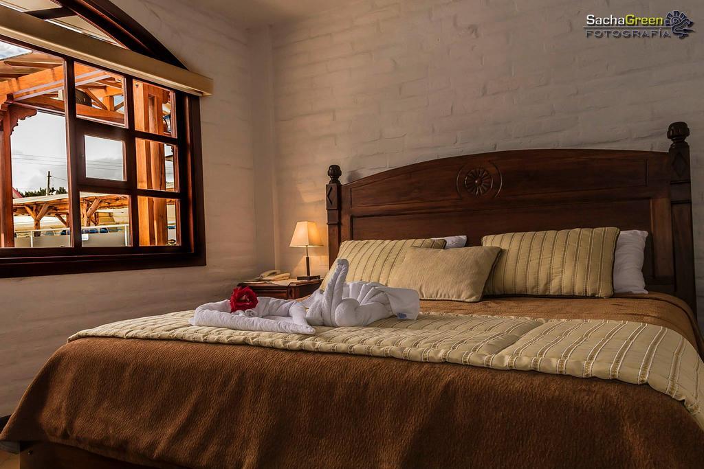 Hosteria El Imperio Real Salcedo ภายนอก รูปภาพ