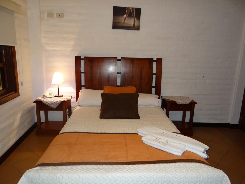 Hosteria El Imperio Real Salcedo ภายนอก รูปภาพ