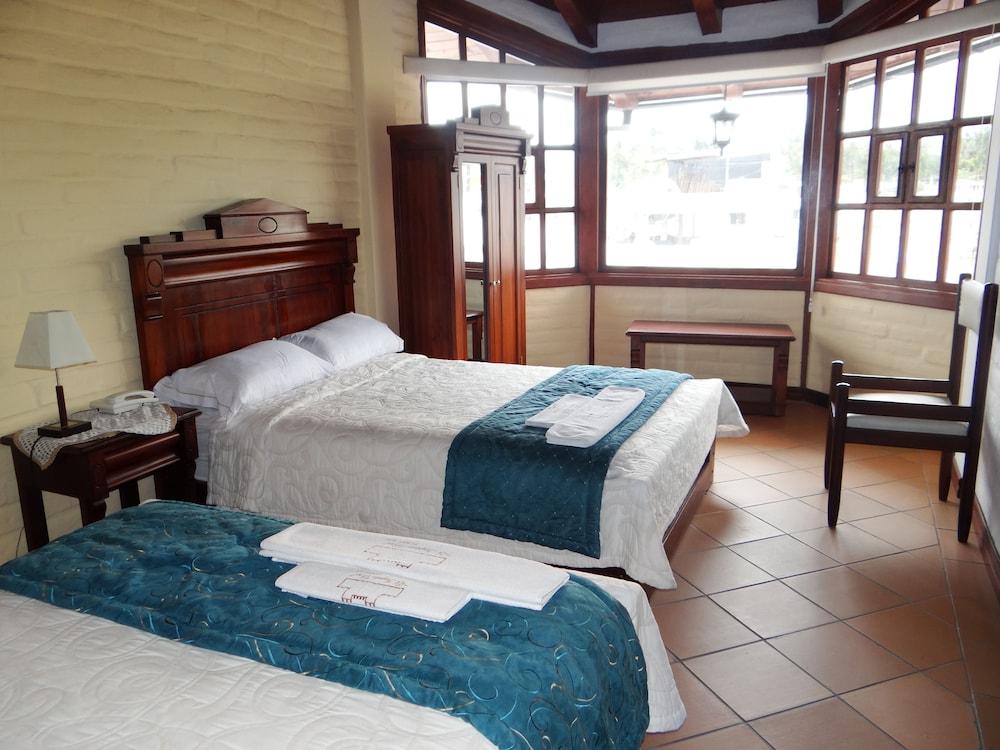 Hosteria El Imperio Real Salcedo ภายนอก รูปภาพ