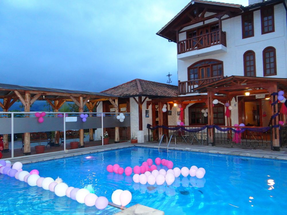 Hosteria El Imperio Real Salcedo ภายนอก รูปภาพ