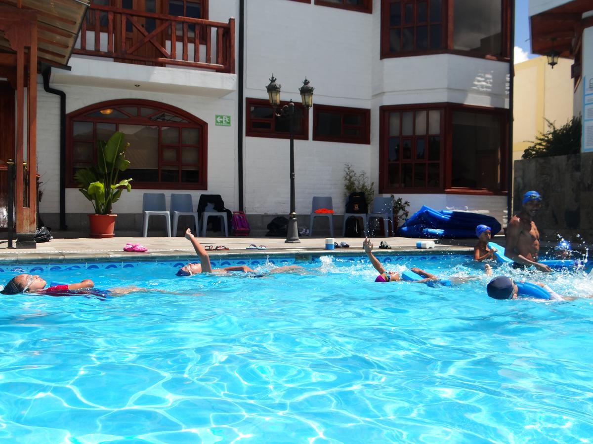 Hosteria El Imperio Real Salcedo ภายนอก รูปภาพ