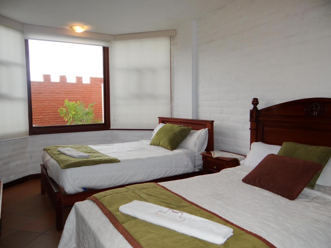 Hosteria El Imperio Real Salcedo ภายนอก รูปภาพ